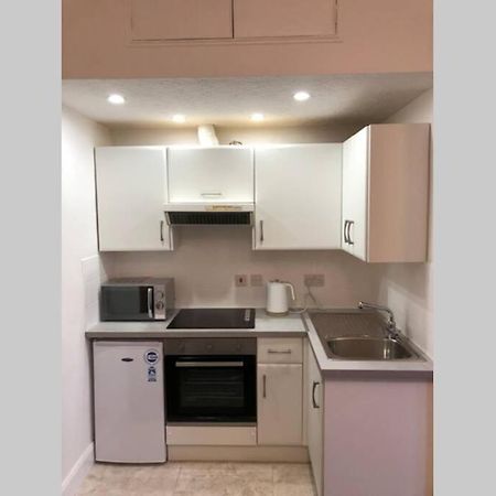 Glenfinnan - Two Bedroom Apartment Dunfermline Dış mekan fotoğraf