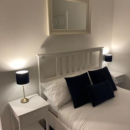 Glenfinnan - Two Bedroom Apartment Dunfermline Dış mekan fotoğraf