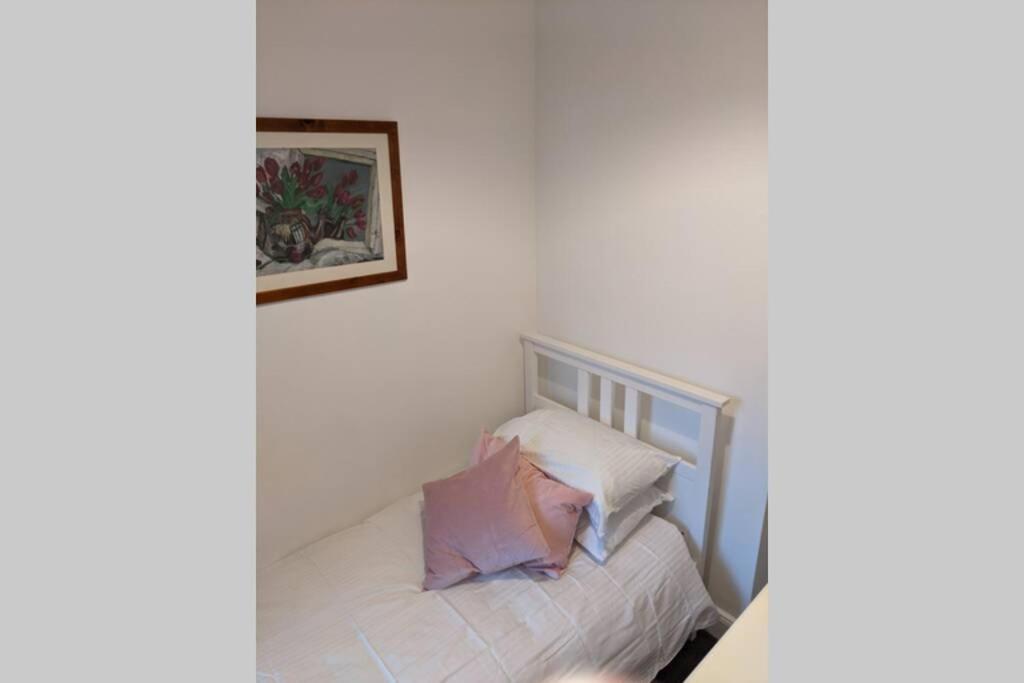 Glenfinnan - Two Bedroom Apartment Dunfermline Dış mekan fotoğraf